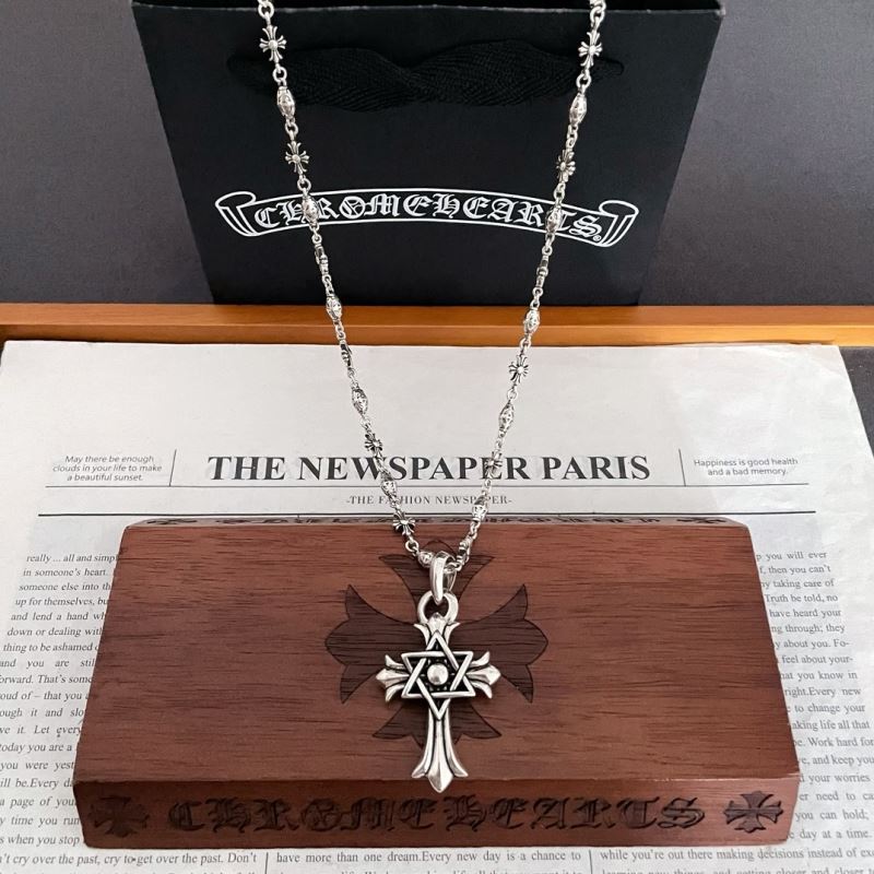 Ch**me He**ts necklaces